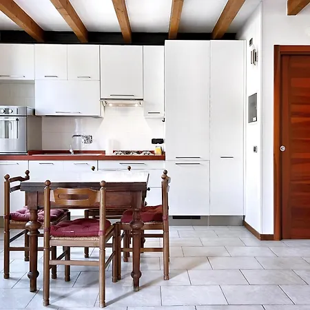 Ur-nest Giuseppe Ceneri Apartamento *