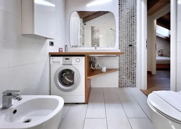 Ur-nest Giuseppe Ceneri بولونيا