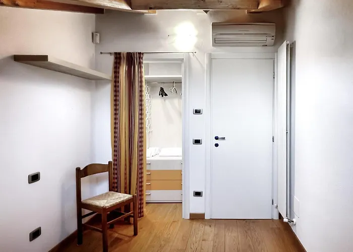 Ur-nest Giuseppe Ceneri بولونيا